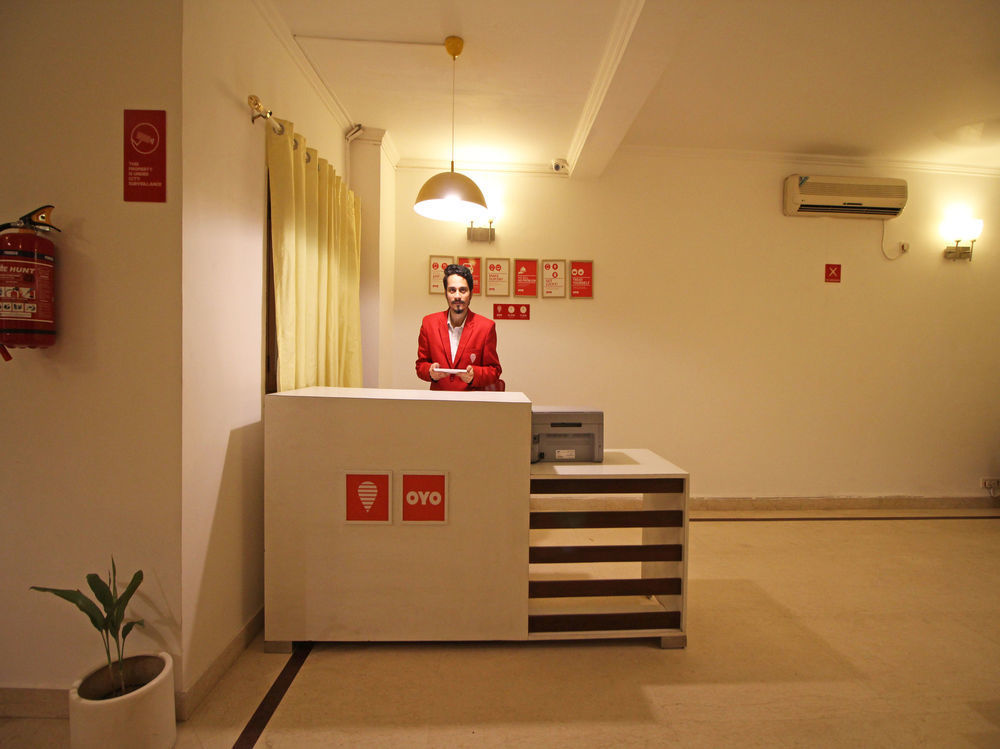 Oyo Flagship 592 Hauz Khas Village New Delhi Bagian luar foto