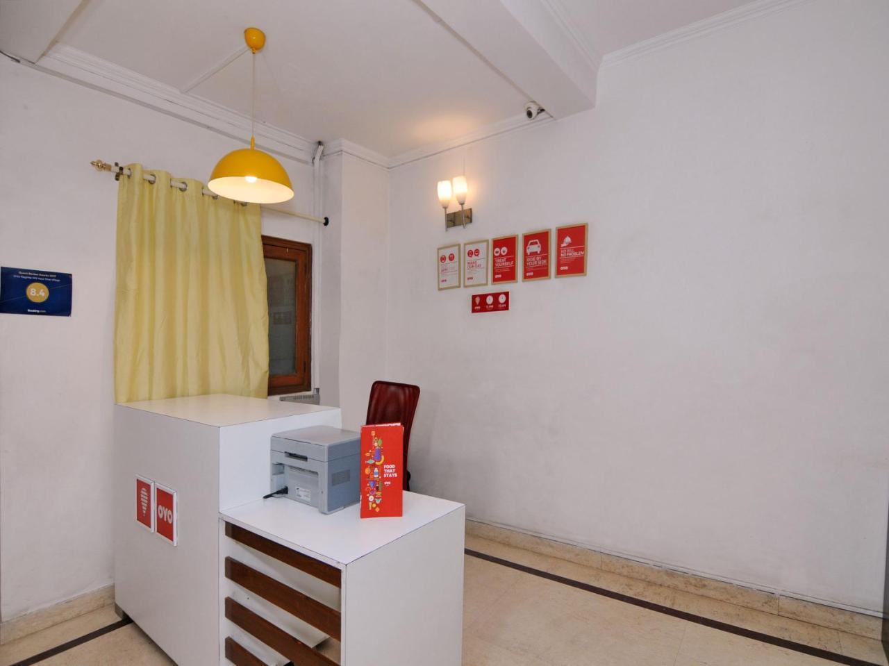 Oyo Flagship 592 Hauz Khas Village New Delhi Bagian luar foto