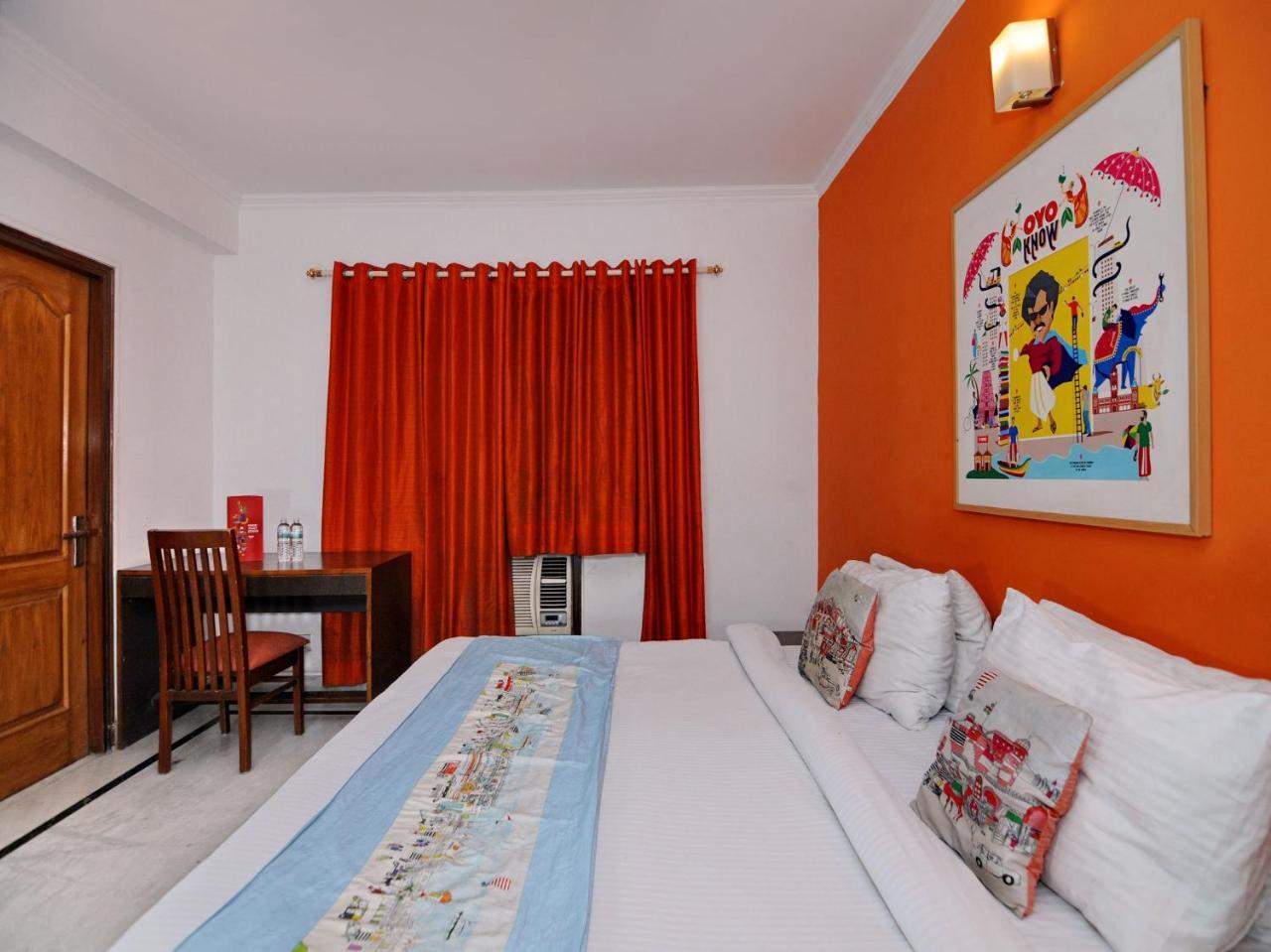 Oyo Flagship 592 Hauz Khas Village New Delhi Bagian luar foto