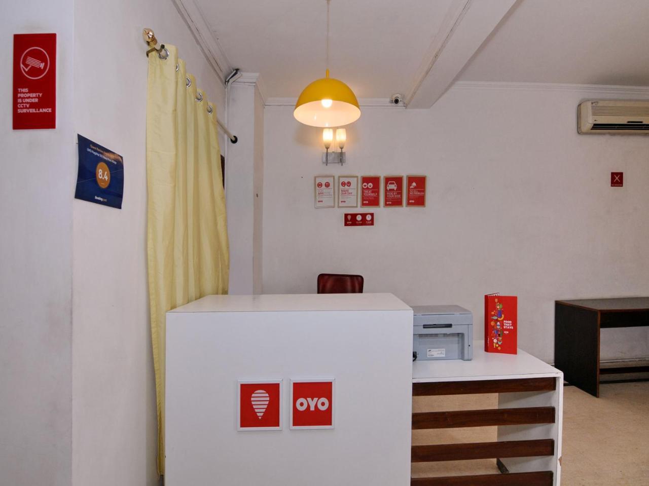 Oyo Flagship 592 Hauz Khas Village New Delhi Bagian luar foto